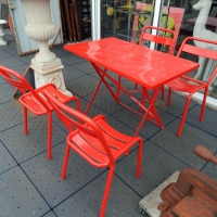 salon-jardin-rouge