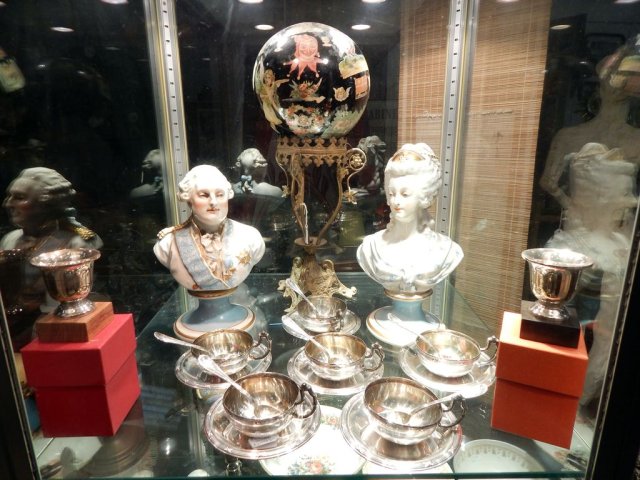 Ensemble argent massif et porcelaine de Sèvres