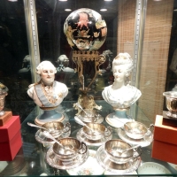 Ensemble argent massif et porcelaine de Sèvres