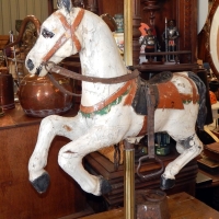 Cheval de manège manufacture de Gustrave Bayol ?