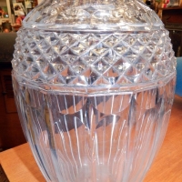 Grand vase en cristal taillé manufacture de St louis