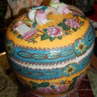 Potiche asiatique famille rose à fond jaune marque QIANLONG